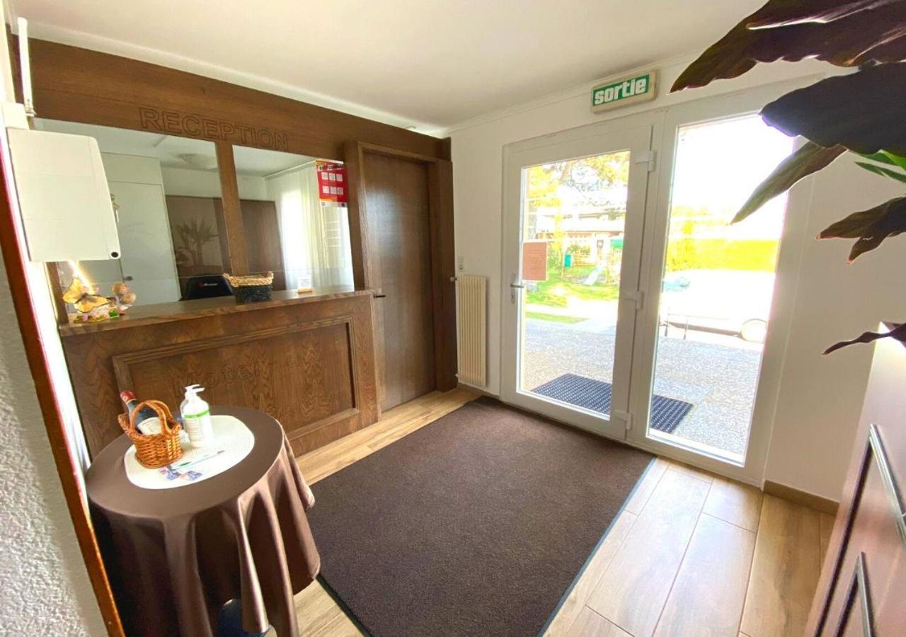 Motel Des Fleurs Servion Ngoại thất bức ảnh