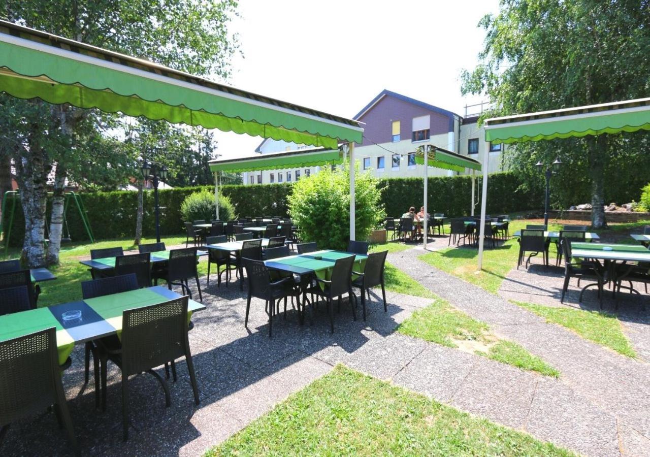 Motel Des Fleurs Servion Ngoại thất bức ảnh