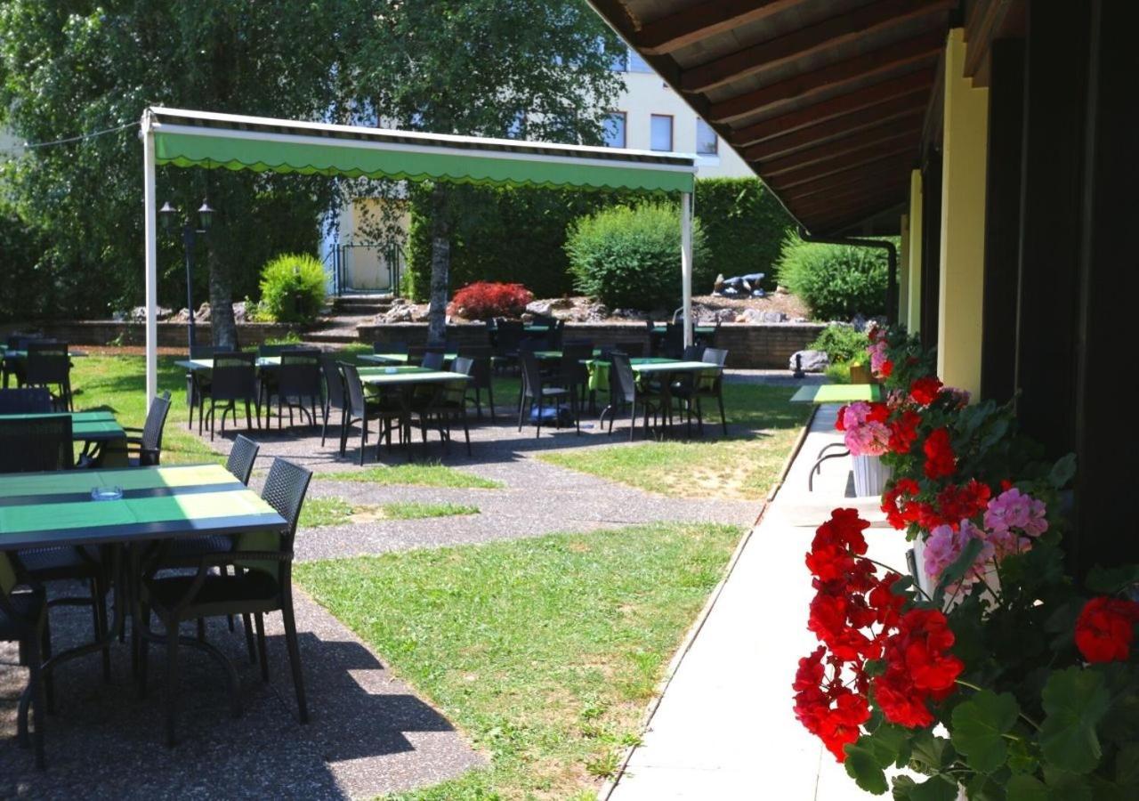 Motel Des Fleurs Servion Ngoại thất bức ảnh